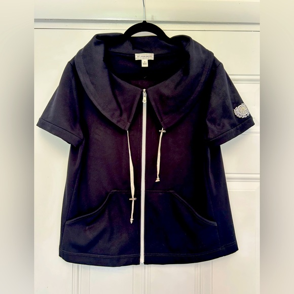St. John Tops - St John Sport MED Black Zip Short Sleeve Collar Cowl minimal structured jacket